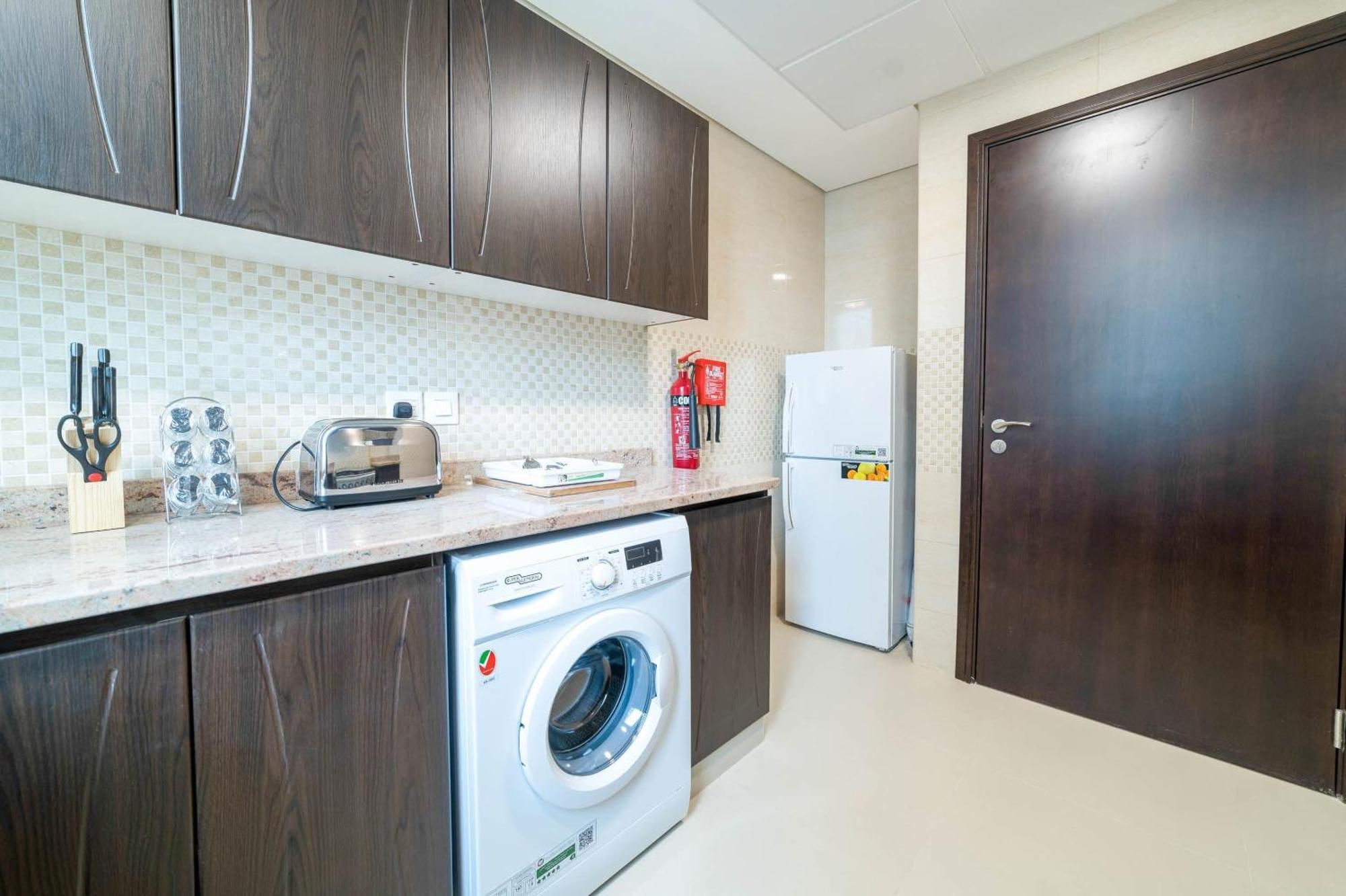 Oyo 589 Najma Tower, Two Bedrooms Apartments, Sports City Dubái Exterior foto